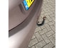 Peugeot 208 1.6 Benzine Allure Blossem 5-Deurs * Groot Touch Screen Google Maps Spotify via Apple Car Play * Trekhaak * Climate & Cruise Control * L.M. Velgen * Vingerhoets; Vierde Generatie Eersteklas Service !