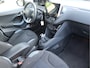 Peugeot 208 1.6 Benzine Allure Blossem 5-Deurs * Groot Touch Screen Google Maps Spotify via Apple Car Play * Trekhaak * Climate & Cruise Control * L.M. Velgen * Vingerhoets; Vierde Generatie Eersteklas Service !