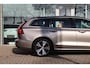 Volvo V60 B3 Momentum 163pk | ACC | Climate | Navigatie | Carplay | Stoelverwarming | Camera | LED