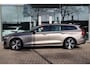 Volvo V60 B3 Momentum 163pk | ACC | Climate | Navigatie | Carplay | Stoelverwarming | Camera | LED