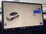 Tesla Model Y Performance AWD 75 kWh / Panodak / Stuurverwarming / Stoelverwarming V+A / Vol-Leder / Elektr.-Stoelen / Dodehoek-Detectie / Keyless / LED / Navi / 21'' LMV / ENZ.