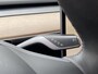 Tesla Model Y Performance AWD 75 kWh / Panodak / Stuurverwarming / Stoelverwarming V+A / Vol-Leder / Elektr.-Stoelen / Dodehoek-Detectie / Keyless / LED / Navi / 21'' LMV / ENZ.
