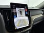 Volvo XC60 NEW MODEL T6 Plug-in hybrid AWD Ultra Dark | Trekhaak | PDC V+A en 360 Camera | Panoramadak | Head-up display | BLIS |