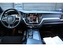Volvo XC60 2.0 T5 AWD R-Design Camera/Navigatie/Parkeersensor v,a/Trekhaak