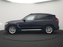 BMW X3 xDrive30e Business Edition Plus Plug In Hybrid 293pk FACELIFT Dealer O.H. PHEV | Trekhaak Af Fabriek | Panodak | Adaptive Cruise | Head Up | Laser LED | Camera | Lederen Sportstoelen & Stuur Verwarmd | Sfeerverlichting | Apple Carplay | Virtual | Keyless | DAB |