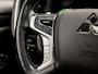 Mitsubishi Outlander 2.4 PHEV Deluxe 225Pk Automaat (SCHUIFDAK, APPLE CARPLAY, 360 CAMERA, LEDER, ZWART HEMEL, ADAPTIVE CRUISE, GETINT GLAS, STOELVERWARMING, NIEUWE APK, NIEUWSTAAT)