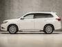 Mitsubishi Outlander 2.4 PHEV Deluxe 225Pk Automaat (SCHUIFDAK, APPLE CARPLAY, 360 CAMERA, LEDER, ZWART HEMEL, ADAPTIVE CRUISE, GETINT GLAS, STOELVERWARMING, NIEUWE APK, NIEUWSTAAT)