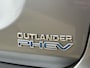 Mitsubishi Outlander 2.0 PHEV Instyle Navi,Pano,Camera,Clima,Cruise,Trekhaak,Leder,Dealer Onderhouden,N.A.P,APK tot 12-2026