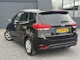Kia Carens 1.6 GDi Business Pack 7 Persoons,Trekhaak,Dealer Onderhouden,2e Eigenaar,Navi,Clima,Cruise,6 Bak,Pdc,Lm velgen,135pk,N.A.P,Nieuwe Apk bij Aflevering