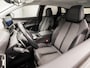 Peugeot 3008 1.2 PureTech Allure Sport Automaat (APPLE CARPLAY, GROOT NAVI, LEDER, 360 CAMERA, STOELVERWARMING, SPORTSTOELEN, GETINT GLAS, KEYLESS, NIEUWSTAAT)
