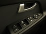 Kia Sportage 2.0 Super Pack - ORIGINEEL NEDERLANDSE AUTO - TREKHAAK 1.600KG GEREMD TREKGEWICHT - CRUISE CONTROL - STOELVERWARMING VOORZIJDE - PARKEERSENSOREN ACHTER - CAMERA - NAVIGATIE - CLIMATE CONTROL - ACHTERSTOELEN VERWARMD - XENON VERLICHTING - LEDEREN BEKLEDING