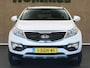 Kia Sportage 2.0 Super Pack - ORIGINEEL NEDERLANDSE AUTO - TREKHAAK 1.600KG GEREMD TREKGEWICHT - CRUISE CONTROL - STOELVERWARMING VOORZIJDE - PARKEERSENSOREN ACHTER - CAMERA - NAVIGATIE - CLIMATE CONTROL - ACHTERSTOELEN VERWARMD - XENON VERLICHTING - LEDEREN BEKLEDING