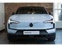 Volvo EX30 Single Motor Extended Range Plus 69 kWh | Verwarmde Voorstoelen en Stuurwiel | Warmtepomp | 19'' Lichtmetalen Velgen | Achteruitrijcamera | AppleCarplay / AndroidAuto | Keyless Entry/Start
