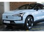 Volvo EX30 Single Motor Extended Range Plus 69 kWh | Verwarmde Voorstoelen en Stuurwiel | Warmtepomp | 19'' Lichtmetalen Velgen | Achteruitrijcamera | AppleCarplay / AndroidAuto | Keyless Entry/Start