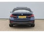 BMW 5-Serie 530e M-sport High Exe/laserled/M-sportstoelen/BOMVOL!