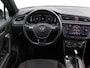 Volkswagen Tiguan 1.5 TSI ACT Highline Business R | Panoramadak | Trekhaak wegklapbaar | Camera | Stoel- en voorruitverwarming |