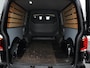 Volkswagen Transporter 2.0 TDI 150 PK L2H1 DC Highline | Airco | Cruise control | App connect | Achteruitrijcamera | Multi stuur | 16" LM velgen | Trekhaak |