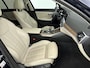 BMW 3-Serie 320i High Executive Edition Aut. | Leer | Schuifdak | Sportstoelen | Stoel + stuurverwarming | Camera | 18" Lm-wielen |