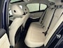 BMW 3-Serie 320i High Executive Edition Aut. | Leer | Schuifdak | Sportstoelen | Stoel + stuurverwarming | Camera | 18" Lm-wielen |