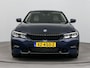 BMW 3-Serie 320i High Executive Edition Aut. | Leer | Schuifdak | Sportstoelen | Stoel + stuurverwarming | Camera | 18" Lm-wielen |