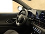 Toyota Yaris 1.5 Hybrid 130 Launch Edition - ORIGINEEL NEDERLANDSE AUTO - JBL PREMIUM AUDIO INSTALLATIE - DODEHOEKDETECTIE - HEAD UP DISPLAY - PARKEERSENSOREN VOOR + ACHTER - ADAPTIEVE CRUISE CONTROL - STUUR-/STOELVERWARMING - BI-TONE LAK - CAMERA