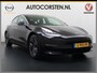 Tesla Model 3 Long Range AWD 75kWh Trekhaak Lmv 18" AutoPilot FSD Leder Panoramadak Adaptive-Cruise Camera's Elektr.-Stuur+Stoelen+Spiegels+Geheugen+Easy-Entry+Verwarmde stoelen Park assistent Pdc WIFI Lane-Assist Speed-Assist Navi LED Comfortstoelen ACC DAB Voorverwarmen interieur via App Keyless One-Pedal-Drive 4WD 1.000KG Trekgewicht Origineel Nederlandse Auto Fabrieksgarantie op Batterij en Motor tot 192.000km/18-11-2027
