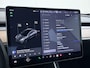 Tesla Model 3 Long Range AWD 75kWh Trekhaak Lmv 18" AutoPilot FSD Leder Panoramadak Adaptive-Cruise Camera's Elektr.-Stuur+Stoelen+Spiegels+Geheugen+Easy-Entry+Verwarmde stoelen Park assistent Pdc WIFI Lane-Assist Speed-Assist Navi LED Comfortstoelen ACC DAB Voorverwarmen interieur via App Keyless One-Pedal-Drive 4WD 1.000KG Trekgewicht Origineel Nederlandse Auto Fabrieksgarantie op Batterij en Motor tot 192.000km/18-11-2027