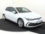 Volkswagen Golf 1.4 eHybrid GTE | SoH 93% | Adaptieve cruise control | Dodehoek detectie | Stoel- en stuurwielverwarming | Keyless | Achteruitrijcamera | Navigatie | Parkeerassistent |