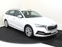 Skoda Octavia Combi 1.4 TSI iV PHEV Business Edition | SoH 100% | Navigatie | Cruise control | Keyless | CarPlay | Parkeersensoren achter | Draadloze telefoonlader | Elektrisch inklapbare buitenspiegels |