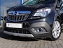 Opel Mokka 1.4 T Cosmo | Premium-Pakket | Camera | Stoel+Stuur Verw. | Navi | Camera | Parkeerhulp Voor+Achter | BiXenon | Cruise | Trekhaak | Automaat | Privacy Glas | Zicht-Pakket | Elektro-Pakket | Comfort-Pakket|