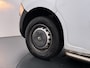Renault Master T35 2.3DCI L2H2 3-Persoons 2X Schuifdeur Airco Camera Cruise Control Pdc Betonplex Vloer Wandbetimmering Schuifdeuren Achterdeuren Sidebars Euro 6 Origineel Nederlandse Auto