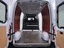 Renault Master T35 2.3DCI L2H2 3-Persoons 2X Schuifdeur Airco Camera Cruise Control Pdc Betonplex Vloer Wandbetimmering Schuifdeuren Achterdeuren Sidebars Euro 6 Origineel Nederlandse Auto