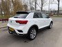 Volkswagen T-Roc 1.5 TSI Sport Business AUTOMAAT / PANO / ACC / LINE ASSIST / CAMERA / LED / ELEK KLEP / TREKHAAK / LM VELGEN
