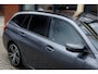 BMW 3-Serie Touring 330i xDrive Aut. | High Executive | M Sportpakket | Laserlight | 19" LM Velgen | Panoramadak | Head-Up | Trekhaak | HIFI | Driving Assistant Professional |