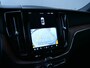 Volvo XC60 2.0 T6 Plug-in hybrid AWD R-Design 350 Pk Automaat Navigatie / DAB / Pano-dak / Leer / Trekhaak