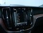 Volvo XC60 2.0 T6 Plug-in hybrid AWD R-Design 350 Pk Automaat Navigatie / DAB / Pano-dak / Leer / Trekhaak