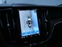 Volvo XC60 2.0 T6 Plug-in hybrid AWD R-Design 350 Pk Automaat Navigatie / DAB / Pano-dak / Leer / Trekhaak