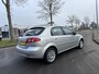 Daewoo Lacetti 1.8-16V Class 125 PK. Origineel slechts 73.000 KM !!! Rijdt helemaal nieuw !! Distributieriem en waterpomp recent vervangen !