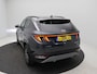 Hyundai Tucson 1.6 T-GDI HEV Comfort AUTOMAAT / Navigatie / NL Auto / Apple CarPlay & Android Auto / 1650KG Trekgewicht / Achteruitrijcamera / 1ste Eigenaar / Climate control / Adaptieve Cruise control / Stoelverwarming / Dealeronderhouden /