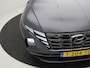 Hyundai Tucson 1.6 T-GDI HEV Comfort AUTOMAAT / Navigatie / NL Auto / Apple CarPlay & Android Auto / 1650KG Trekgewicht / Achteruitrijcamera / 1ste Eigenaar / Climate control / Adaptieve Cruise control / Stoelverwarming / Dealeronderhouden /