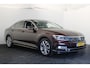 Volkswagen Passat 1.4 TSI ACT Highline Business R-line