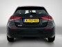 Mercedes-Benz A-klasse 160 Business Solution | Achteruitrijcamera | Stoelverwarming voor | Spiegelpakket | Navigatie. Inclusief 24 maanden MB Certified garantie voor Europa.