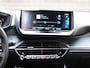 Peugeot e-2008 SUV GT 50kWh 136pk | Accu 94% | Schuif-/Kanteldak | Stoelverwarming
