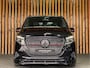 Mercedes-Benz V-klasse 300d Extra Lang Avantgarde Dubbele Cabine | ELEKTRISCHE SCHUIFDEUREN | STOELVERWARMING | STANDKACHEL | LEDER | MBUX | 360 |