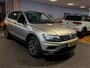 Volkswagen Tiguan 1.5 TSI ACT Comfortline Business | Trekhaak | Matrix LED Koplampen | Stoelverwarming | Head-Up Display | Navigatie | Adaptieve Cruise Control | Climate Control | Parkeersensoren | IQ Drive | Metallic Lak | Lichtmetalen Velgen |