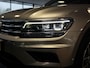 Volkswagen Tiguan 1.5 TSI ACT Comfortline Business | Trekhaak | Matrix LED Koplampen | Stoelverwarming | Head-Up Display | Navigatie | Adaptieve Cruise Control | Climate Control | Parkeersensoren | IQ Drive | Metallic Lak | Lichtmetalen Velgen |