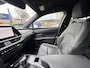 Lexus UX 250h Business Line NL-AUTO TREKHAAK FACELIFT TOUCHSCREEN BLIND-SPOT