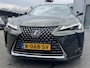 Lexus UX 250h Business Line NL-AUTO TREKHAAK FACELIFT TOUCHSCREEN BLIND-SPOT