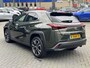 Lexus UX 250h Business Line NL-AUTO TREKHAAK FACELIFT TOUCHSCREEN BLIND-SPOT