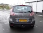 Renault Scenic 2.0 Dynamique Automatische airco, navigatie, licht metalen velgen, cruise controle, parkeersensoren, automaat, enz.